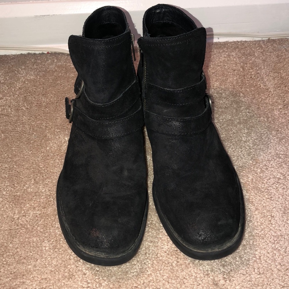 Black Suede Booties!